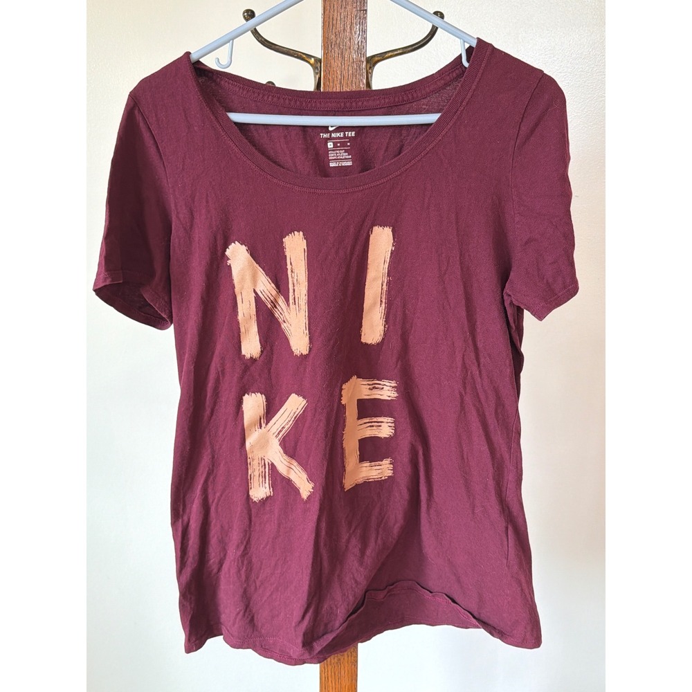 Nike Womens Athletic Cut Graphic T-Shirt Burgundy‎ Maroon Scoop Neck
M Gorpcore